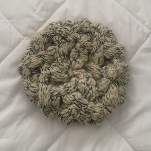 NWT UO Kimchi Blue Chunky Knit Beret